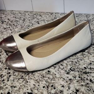 Sketchers Flat Slip-on Shoes